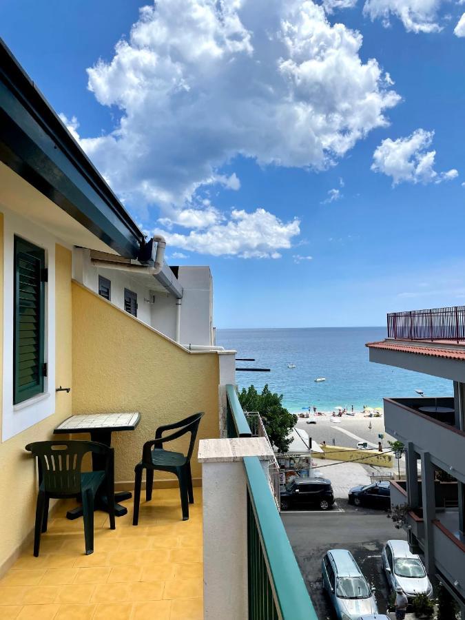 Casa Famiani Bed & Breakfast Летоянни Экстерьер фото