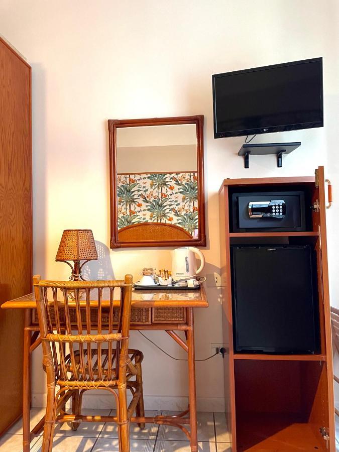 Casa Famiani Bed & Breakfast Летоянни Экстерьер фото