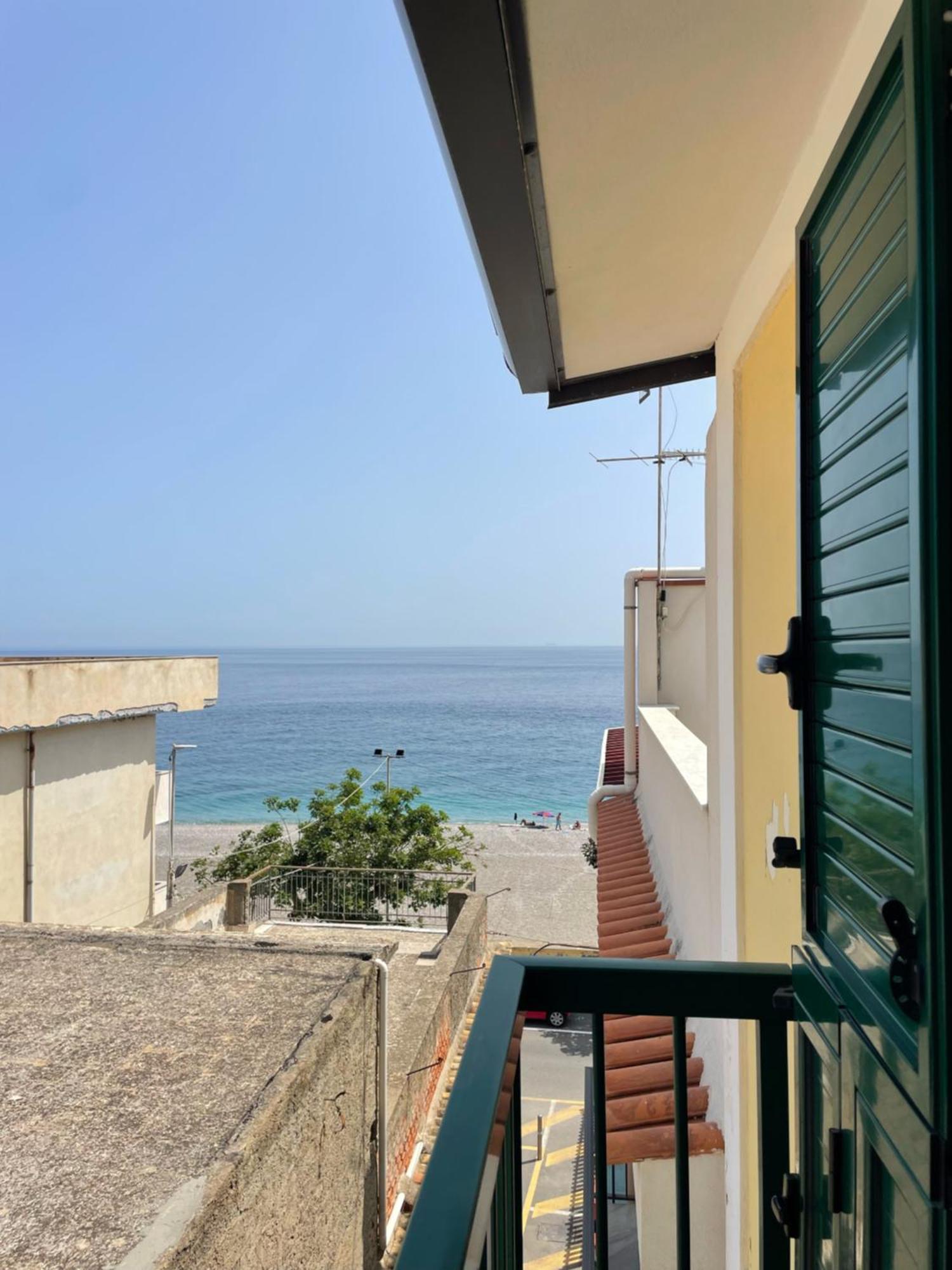 Casa Famiani Bed & Breakfast Летоянни Экстерьер фото