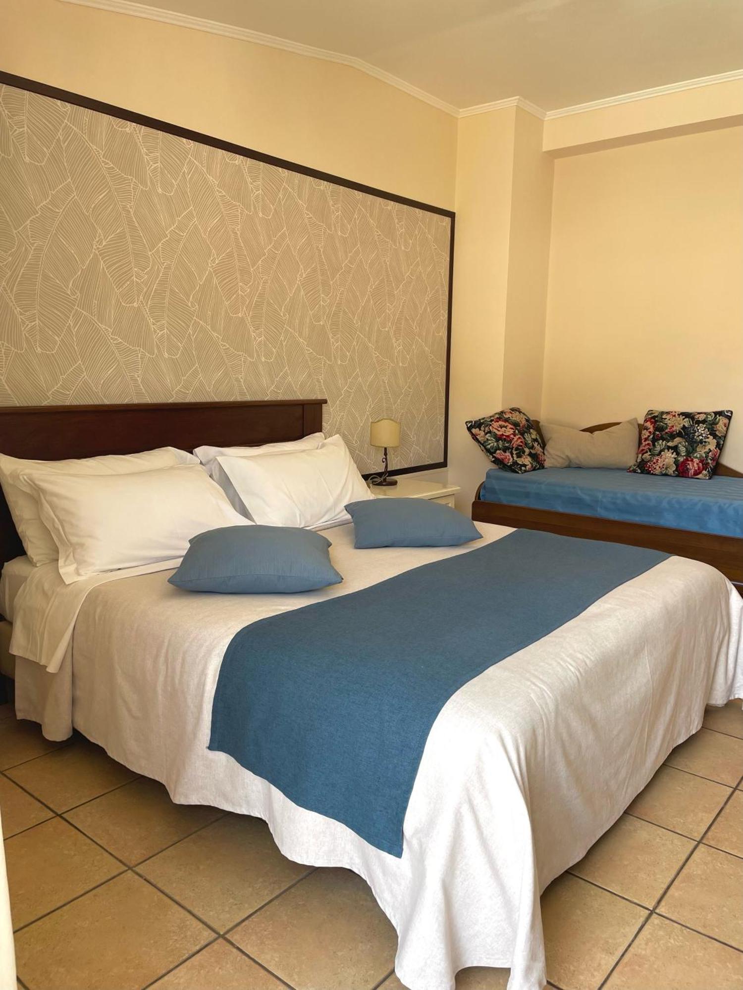 Casa Famiani Bed & Breakfast Летоянни Экстерьер фото